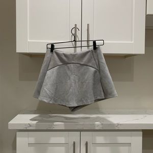 LF SEEK the Label Suede Mini Skort